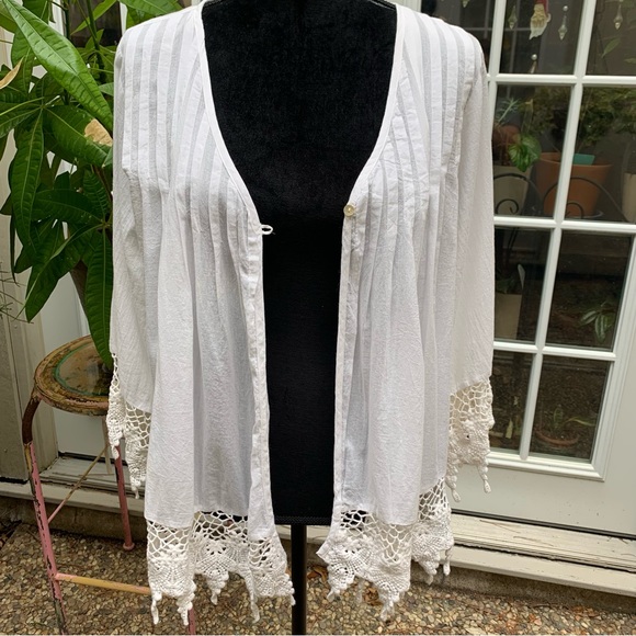 World Market open front women’s top.  Embroidered white beautiful Claire jacket. - Picture 2 of 8